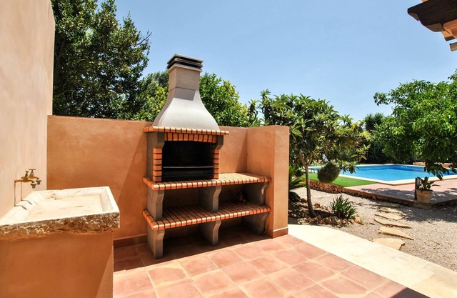 Beautiful Holiday Home “7Xemeneies” with Pool, Garden, Terraces & WiFi; Parking Available