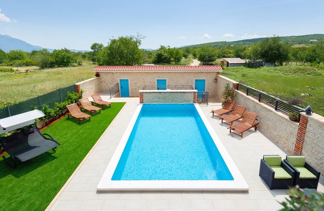 Beautiful family villa in pure nature - Brela beach 30 minutes