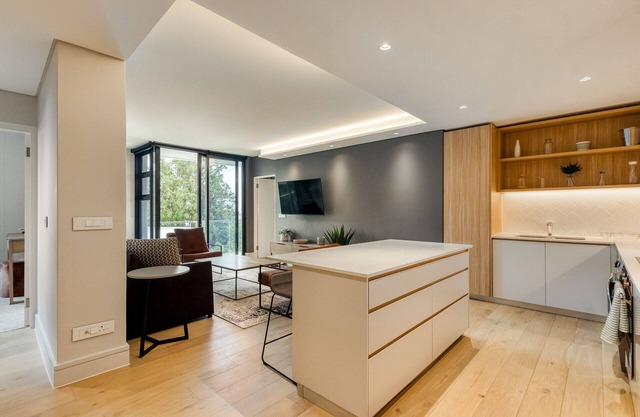 Beautiful furnished apartment in Sea Point, Cape Town.