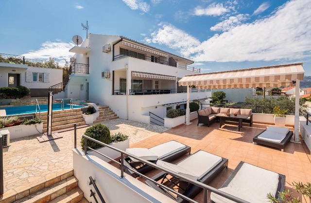 Beautiful Holiday House in Seget Vranjica with Terrace and Barbecue and Mountain View