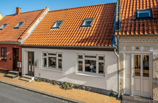 Beautiful Home In Assens With Wifi