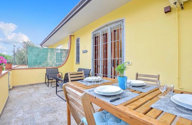 Beautiful home in Bargecchia with WiFi