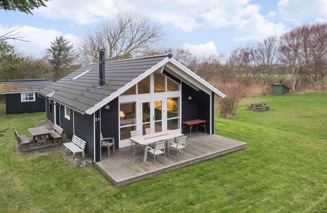 Beautiful home in Gørlev with WiFi