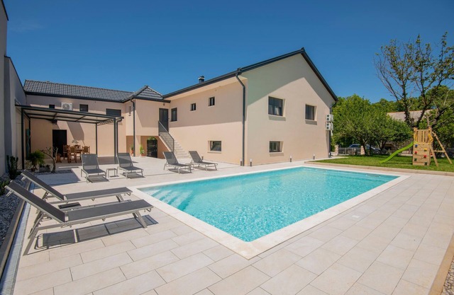 Beautiful home in Kamenmost with WiFi