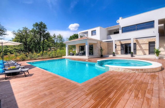Beautiful home in Porec