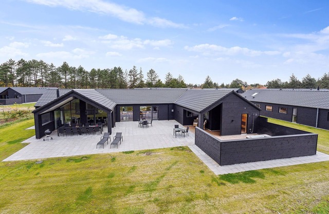 Beautiful home in Rømø with sauna