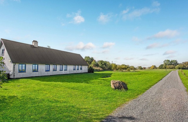 Beautiful home in Rønne with WiFi