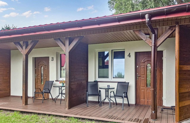 Beautiful home in Sarbinowo with WiFi