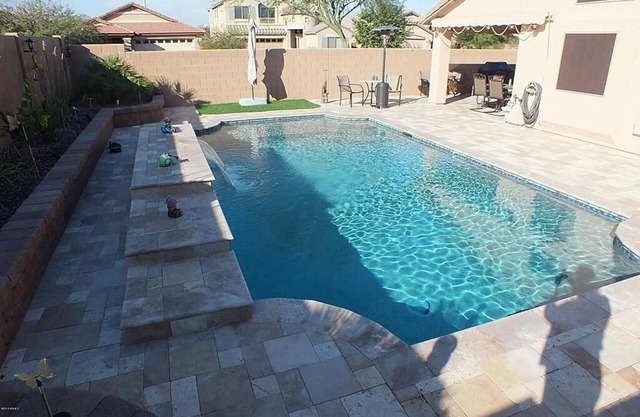Beautiful Home In San Tan Valley HEATED Pool & Fully Tiled Backyard