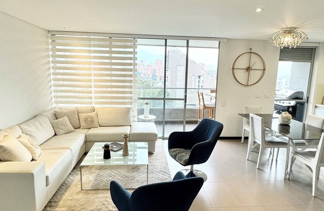 Beautiful Luxurious Apartment Suite That offers Your dream stay and location