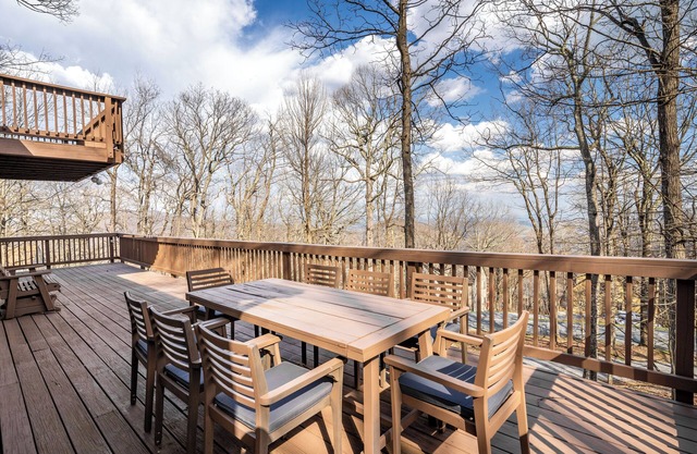 Beautiful Mountain House Close to the Slopes