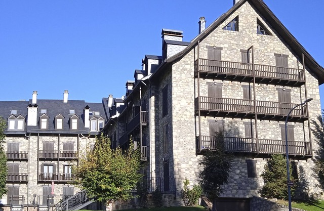 Beautiful mountain apartment in Boi Taull