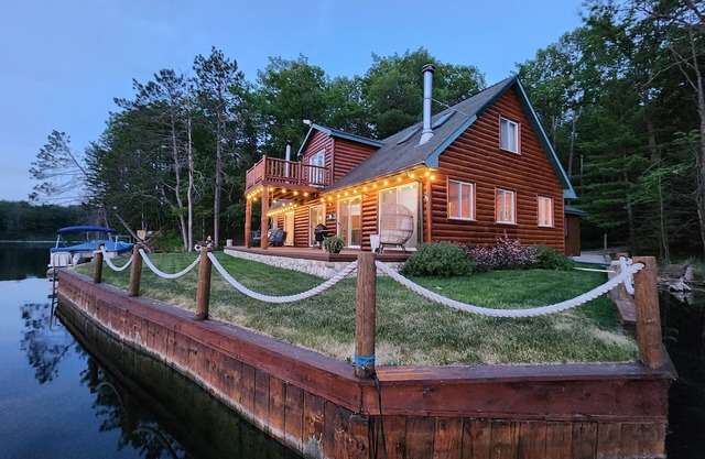 Beautiful, newly updated lake house. Right on a gorgeous Loon Lake!