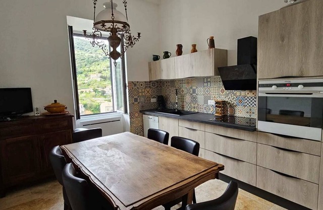 Beautiful & old renovated T3 apartment in Sartène