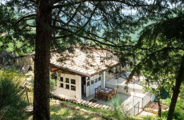 Beautiful private villa for 5 guests with WIFI, terrace and pets allowed