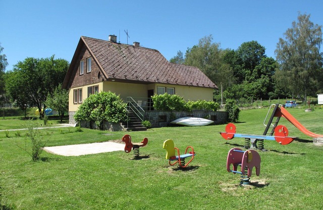 Beautiful private villa for 8 guests with WIFI, TV, terrace and pets allowed