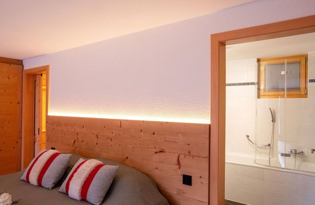 Beautiful private villa for 8 people with WIFI, TV and terrace