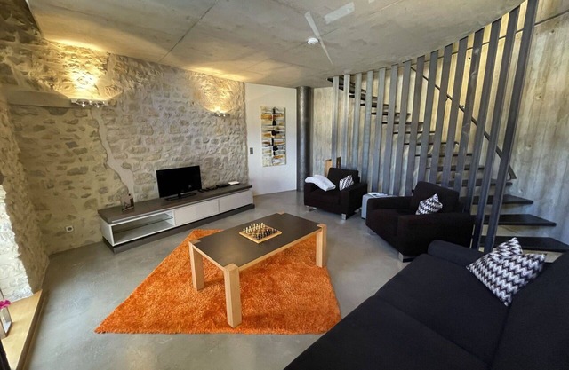 Beautiful private villa for 4 people with WIFI and TV