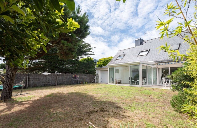 Beautiful private villa for 6 guests with WIFI, TV and terrace