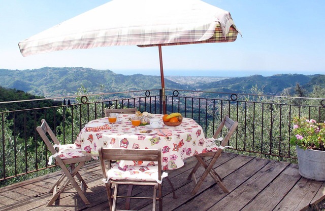 Beautiful private villa for 4 people with private pool, WIFI, TV, terrace and panoramic view