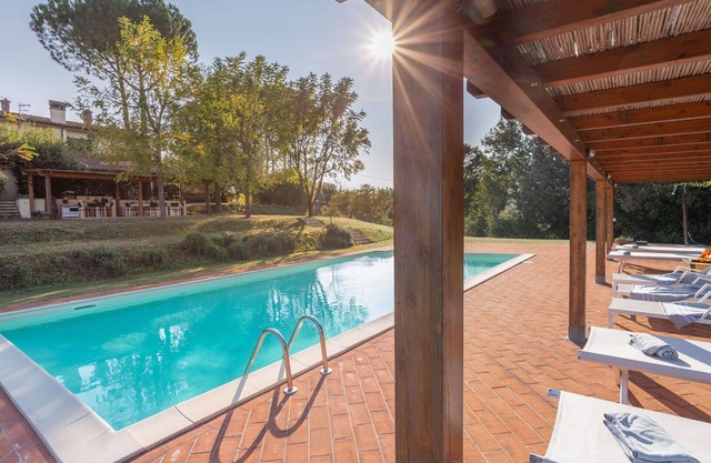 Beautiful private villa for 8 people with private pool, WIFI, TV, patio and panoramic view