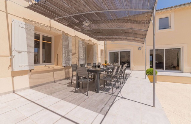 Beautiful private villa for 15 guests with A/C, private pool, WIFI, TV and terrace