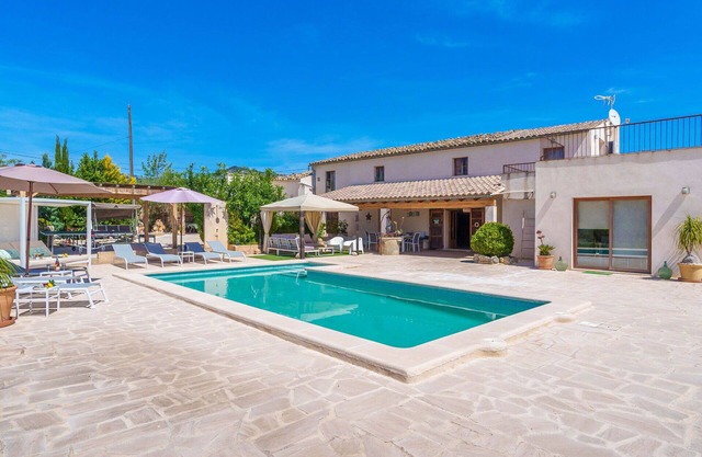 Beautiful private villa for 8 guests with A/C, WIFI, private pool, TV, patio and panoramic view