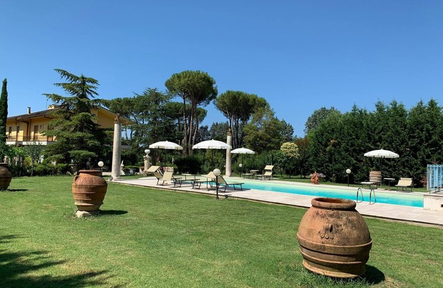 Beautiful private villa for 8 people with private pool, WIFI, TV and terrace