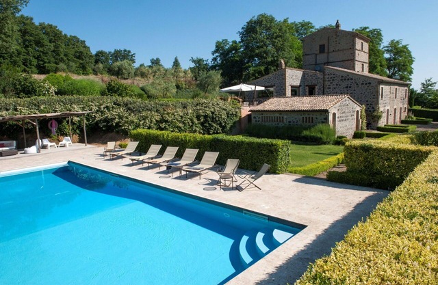 Beautiful private villa for 10 guests with private pool, A/C, WIFI, TV and patio