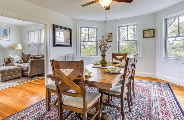 Beautiful Providence Apt Near Dtwn & Federal Hill!