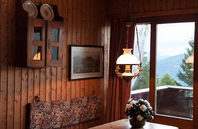 Beautiful, quiet Apt., Wonderful panoramic views in the 4 Valleys ski area
