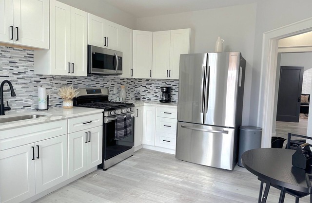 Beautiful & Renovated 2BR/1B at City Center, Next to Tower Grove Park