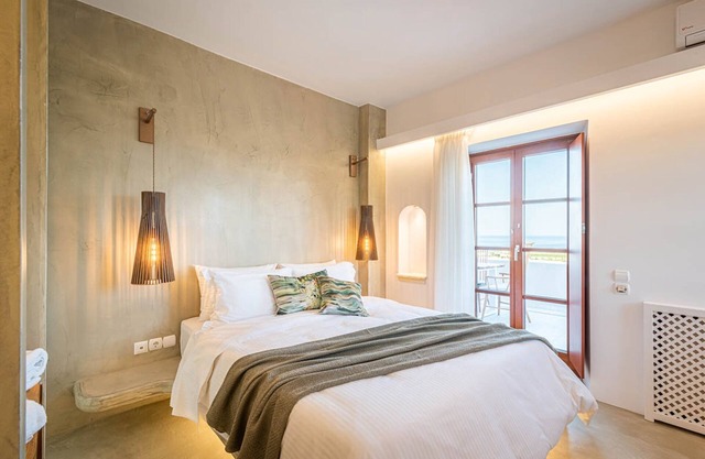 Beautiful Santorini | Villa Leon | 4 Bedrooms | Stunning Heated Jacuzzi &.