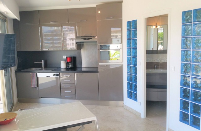 Beautiful Studio Roof Terrace Panoramic View Full Center 3 min Beach