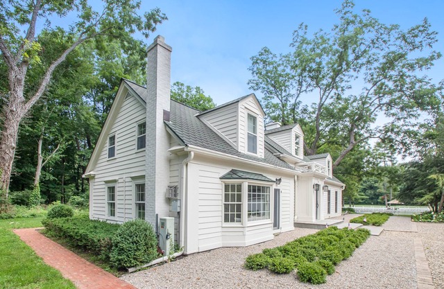 Beautiful Three Oaks Home with WiFi, Yard, Patio, Firepit, & Private Pool