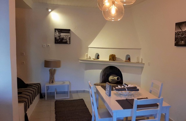 Beautiful, traditional vacation home w. large terrace, quiet & close to the beach-4 pers.