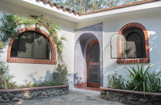 Beautiful Vacation rentals in Sunny Cuernavaca, México-Family and Pet Friendly!