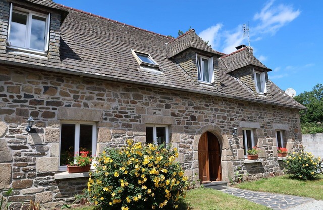 Beautiful villa for 11 guests with WIFI, TV, terrace, pets allowed and parking