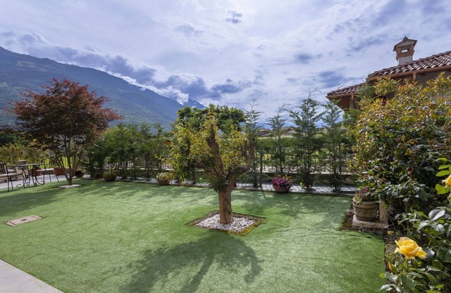 Beautiful villa for 6 people with A/C, WIFI, TV and patio