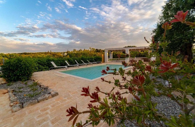 beautiful villa in a panoramic area with 10 sleeps in panoramic area