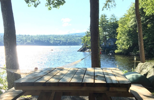 Beautiful Waterfront Cottage on Lake Massasecum