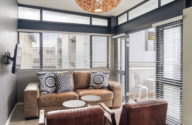 Beautiful two-bedroom self-catering unit in the heart of Historic Stellenbosch