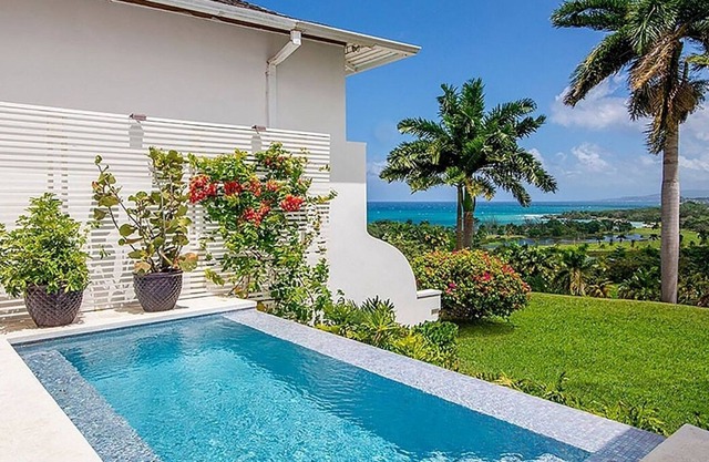 Beautifully Appointed Villa, Spectacular Caribbean Sea Views, Large Terrace & Private Plunge Pool!