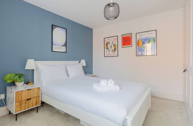 Beautifully Designed 1BD Flat, Near Balham Station