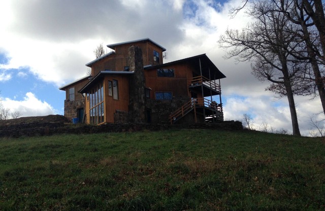 Beautifully restored hippie house near the Wilderness Rider Buffalo Ranch.
