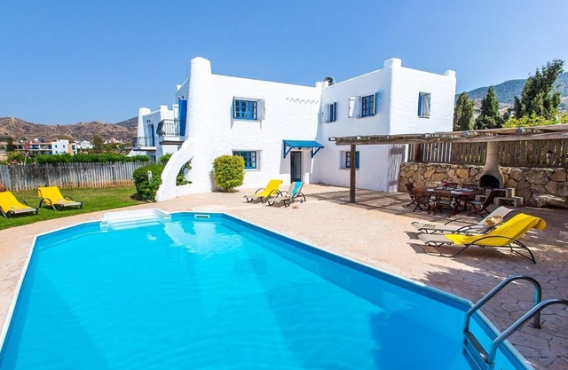 Beautifully Styled Villa, Private Pool, Hot Tub, Spectacular Sea Views, In Pomos 350 m to a Beach!