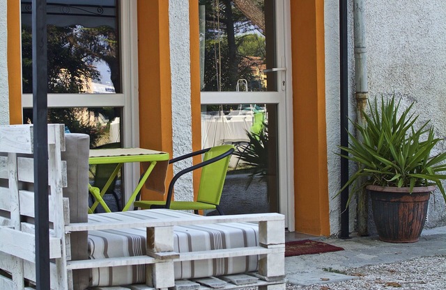 Bed and Breakfast Under the Stars