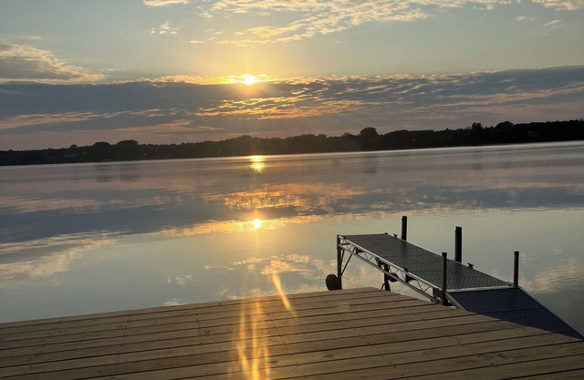 Bed & Breakfast on Lake ChamplainnTwo private rooms in a lake front retreat!