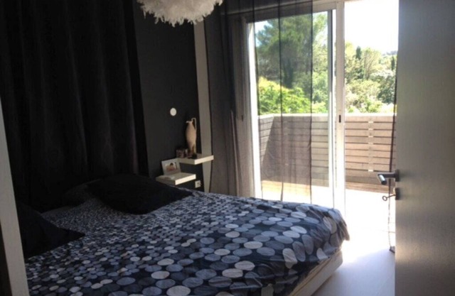 BEDROOM in house with swimming pool for 2 - ideal for couple