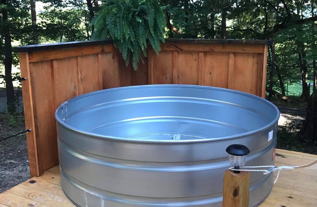 Bee Glamping Farm offers a unique and Romantic Escape you will love.